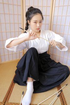 赤裸裸家政妇在线观看